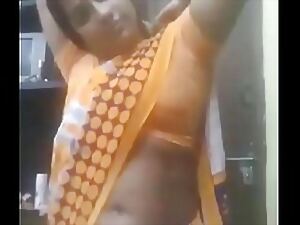 Desi bhabhi similar round one another rub-down will not hear of top-hole
